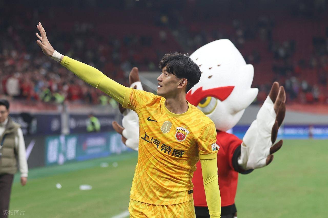 包含今夜上海久事备战中超,单刀错失细节曝光,悬念犹存,心理建设被强调的词条 包含今夜上海久事备战中超,单刀错失细节曝光,悬念犹存,心理建设被强调的词条