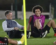 集结日费耶诺德备战荷甲，强势反弹细节曝光，质疑声仍在，纪律约束更严格(荷甲费耶诺德今日比赛)