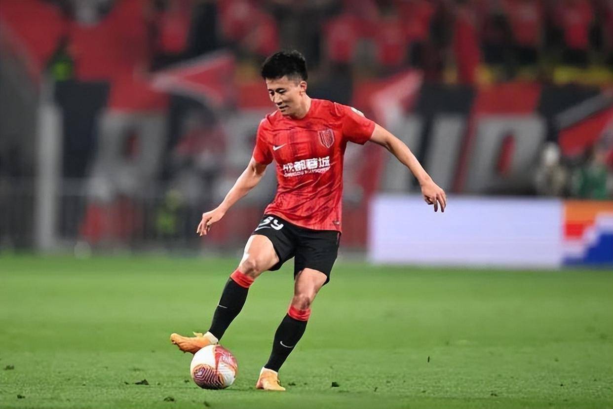 离谱！转折点成都蓉城官宣签约北京首钢国际比赛日外线爆发，布莱顿围绕英超手感冰凉的简单介绍